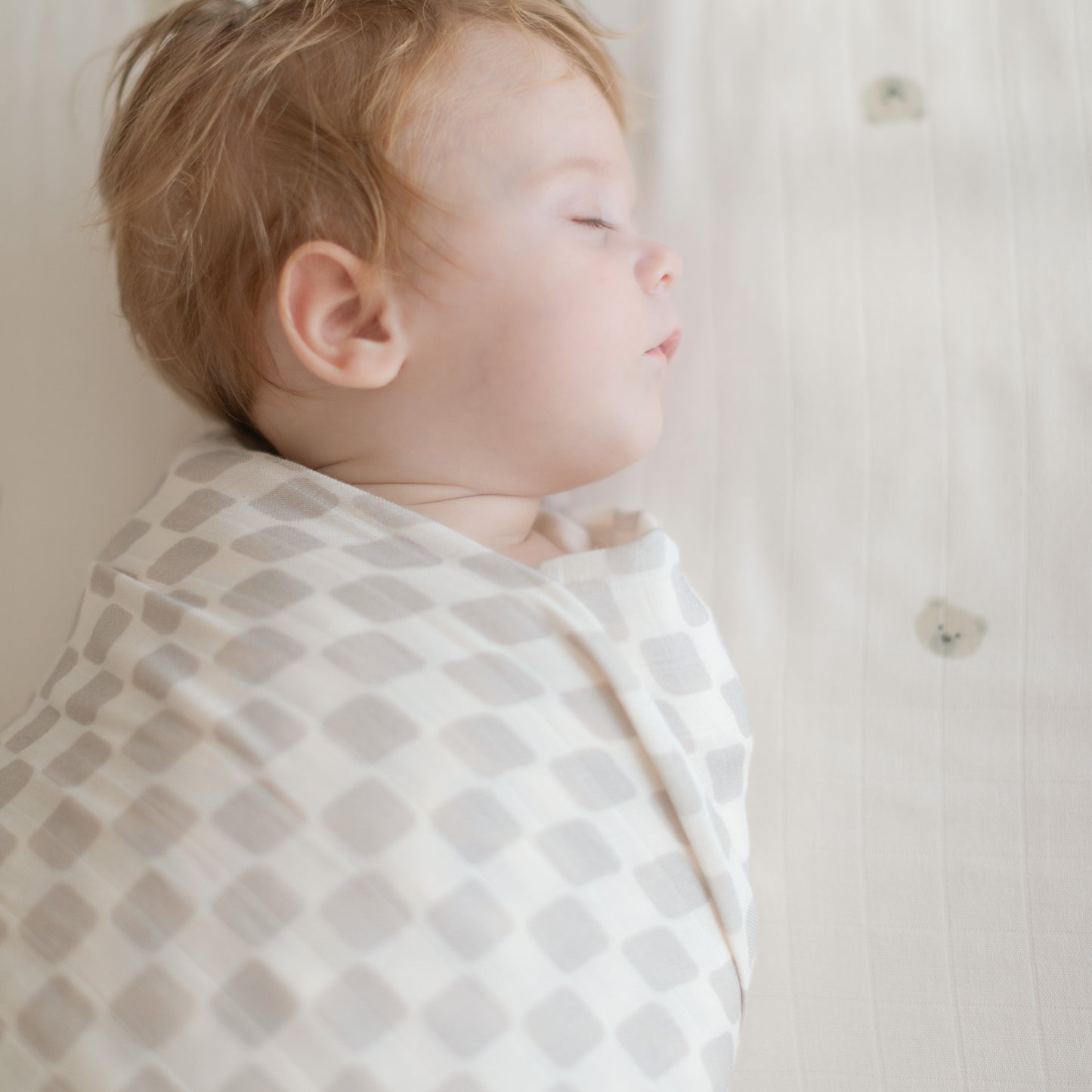 Muslin Swaddle Blankets (Checkered Tan & Bears)